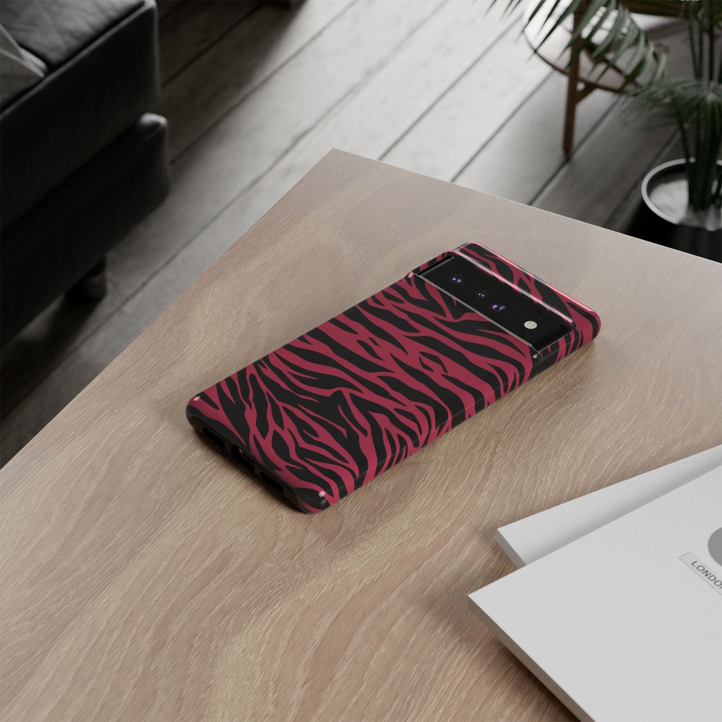 Magenta Wild Tiger Pattern Print Phone Case