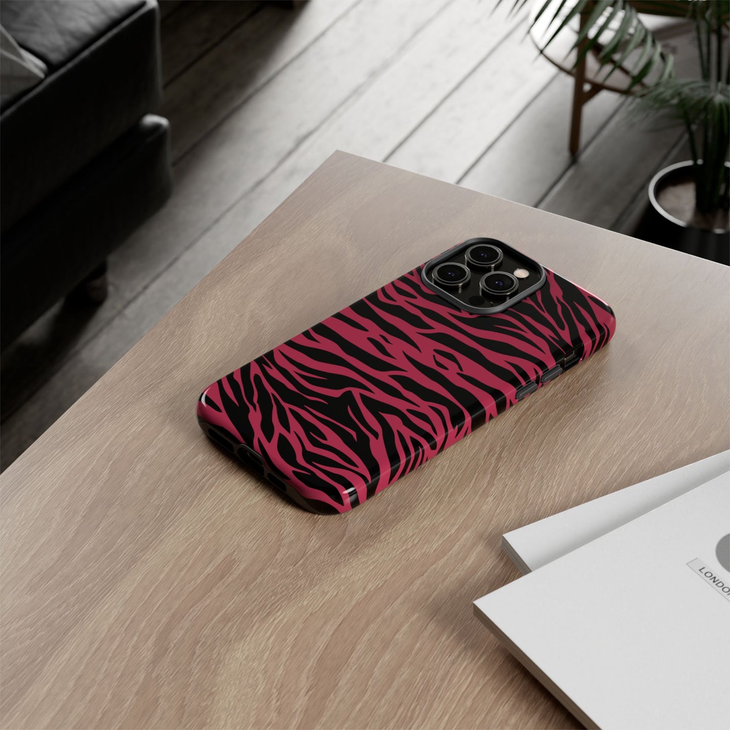 Magenta Wild Tiger Pattern Print Phone Case