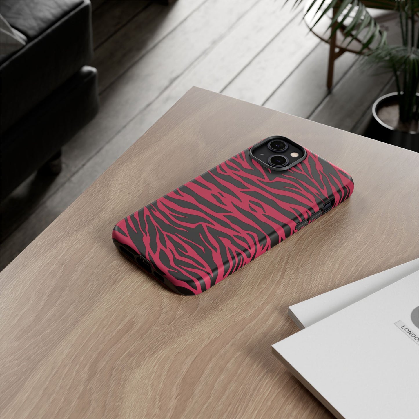Magenta Wild Tiger Pattern Print Phone Case