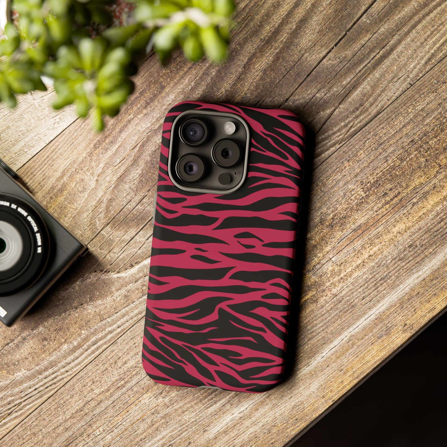 Magenta Wild Tiger Pattern Print Phone Case