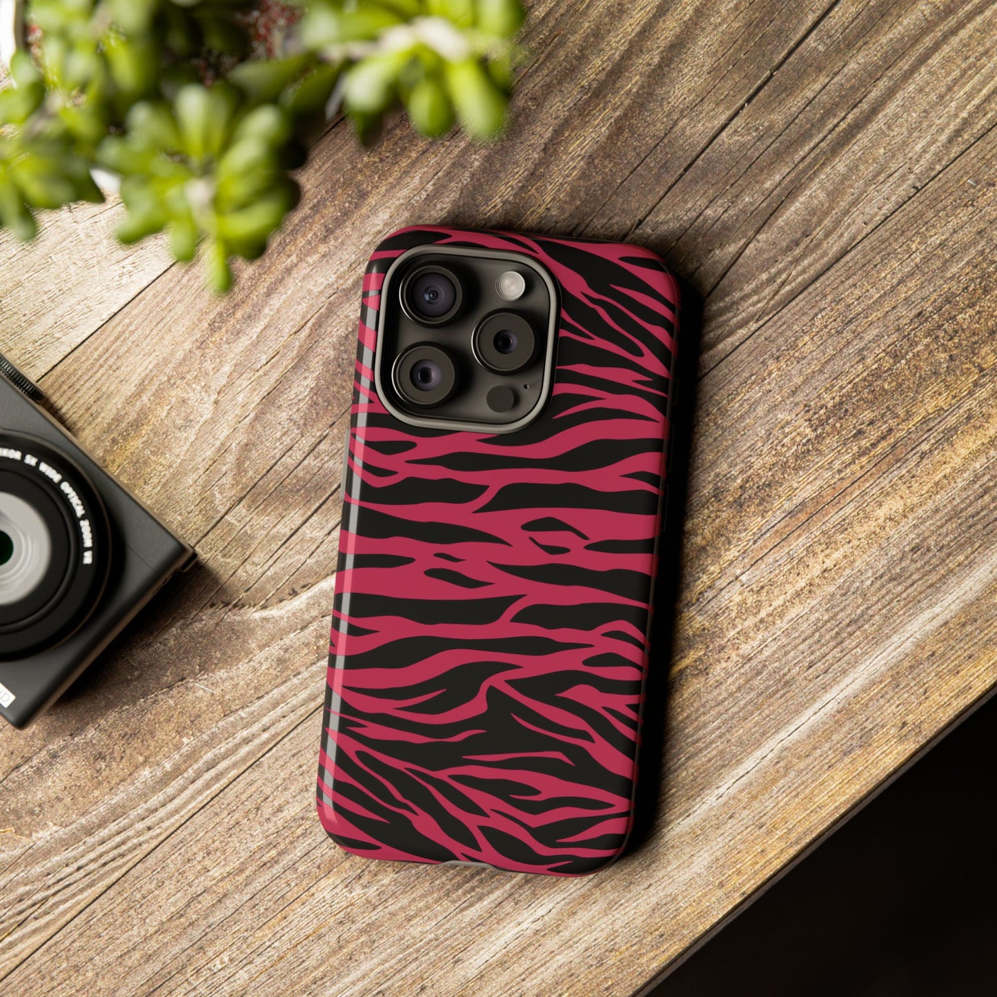 Magenta Wild Tiger Pattern Print Phone Case