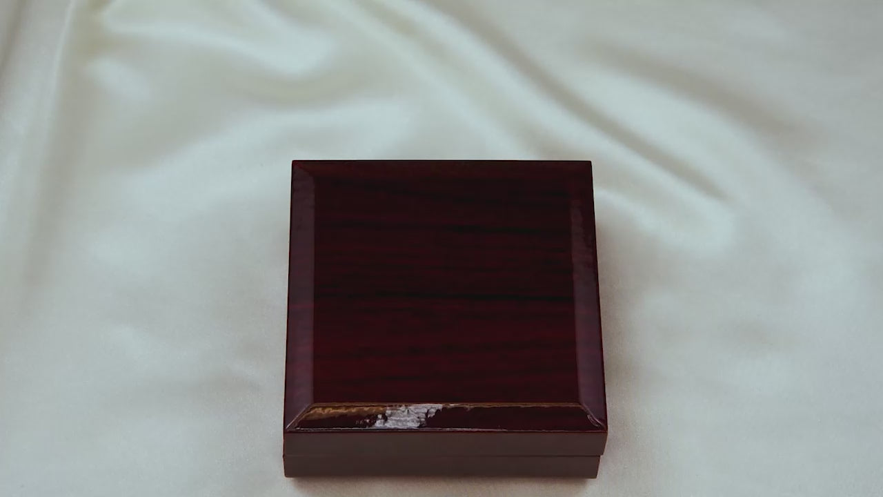 Girlfriend Intertwined Hearts Necklace in Box Jewellery